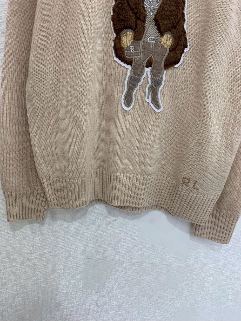Polo by Ralph Lauren Beige Crewneck Sweater with Teddy Patch - Picture 6 of 8